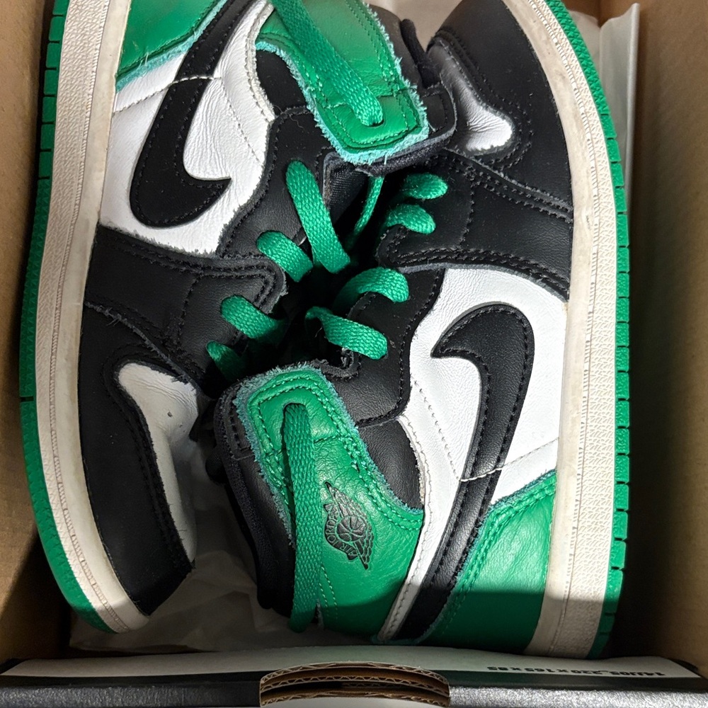Jordan Kids Black and Green Sneakers